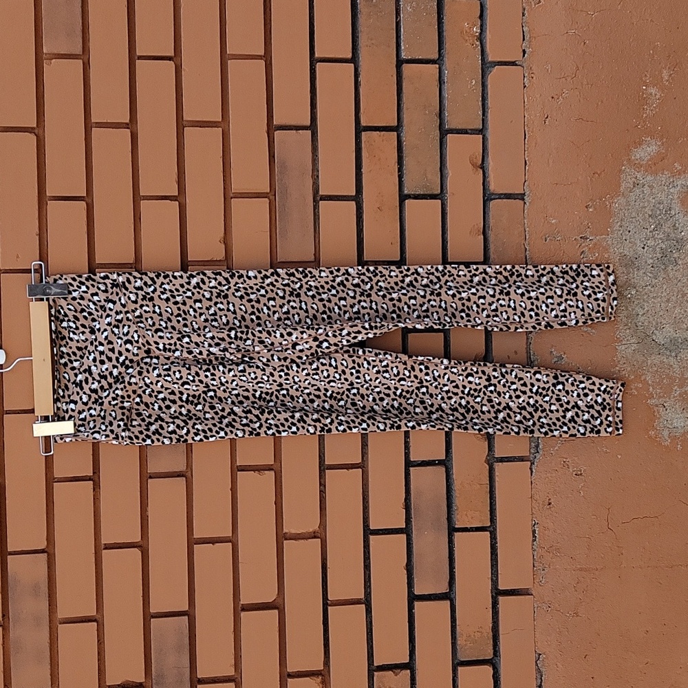 EUC leopard print 7/8 length Aerie leggings